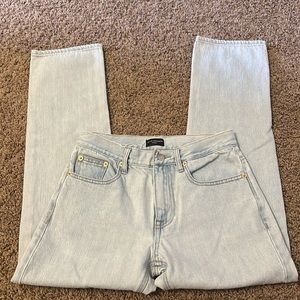 Club Monaco Relaxed Slim Crop Jeans (24)